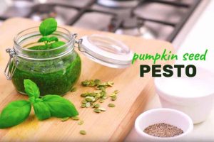 vegan pesto recipe made with pumpkin seeds