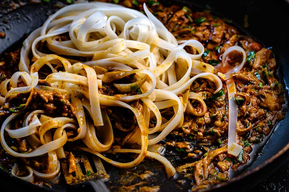 vegan szechuan noodle recept stappen