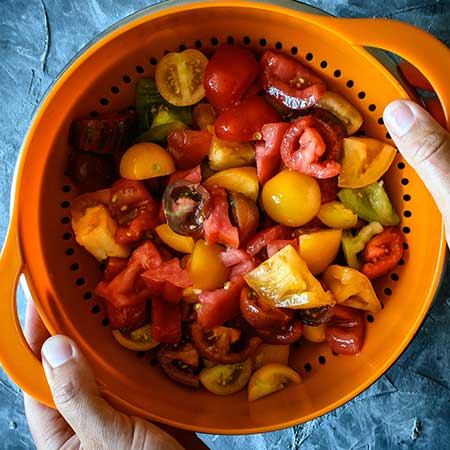 Panzanella-Salat-Rezept Schritt für Schritt