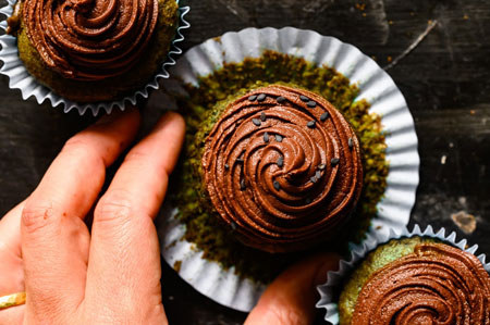 Matcha-Schokoladen-Cupcake