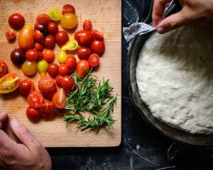 skillet-tomatoes-and-herbs