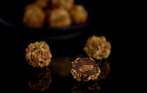 truffes aux cacahuètes enrobées de chocolat