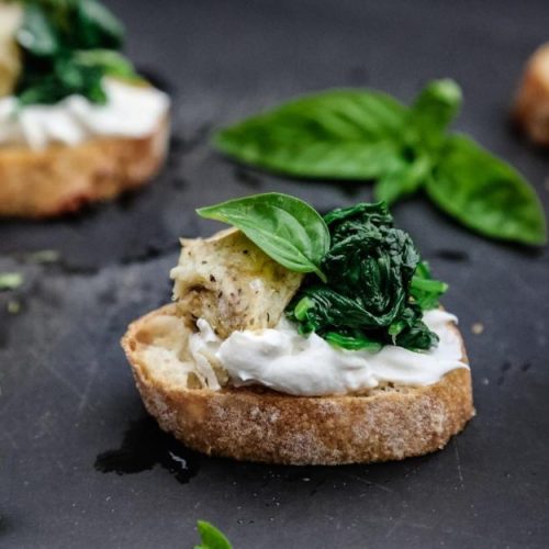 Artichoke-Spinach-Crostini-2-850x625
