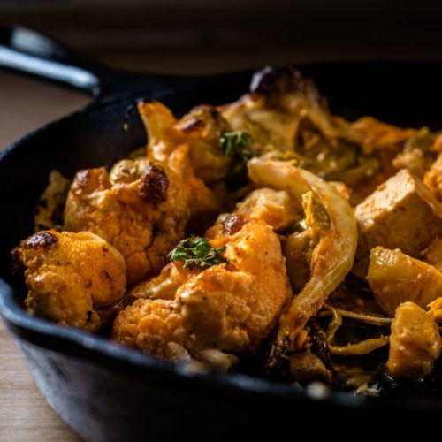 Buffalo-cauliflower-and-Brussels-Sprouts-1-850x625