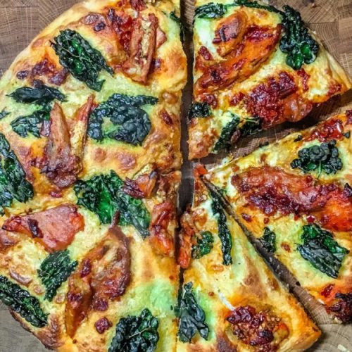 Harissa-Eggplant-and-Kale-Pizza-2-850x625