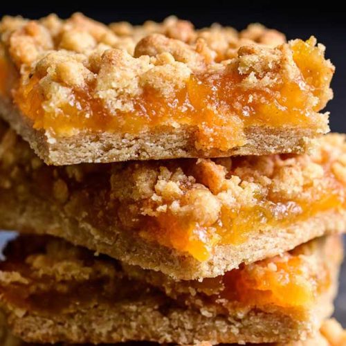 plant-based apricot crumble bars