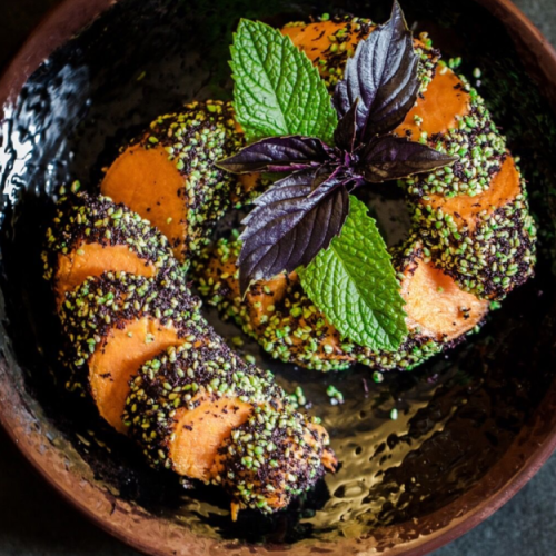 Wasabi-Crunch-Crusted-Sweet-Potatoes-2-850x625