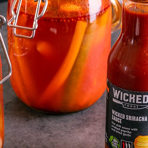 Wicked_Sriracha Pickles_1550x500