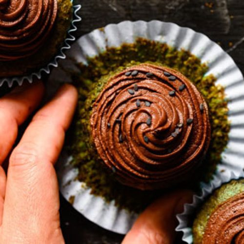 matcha-chocolate-cupcake